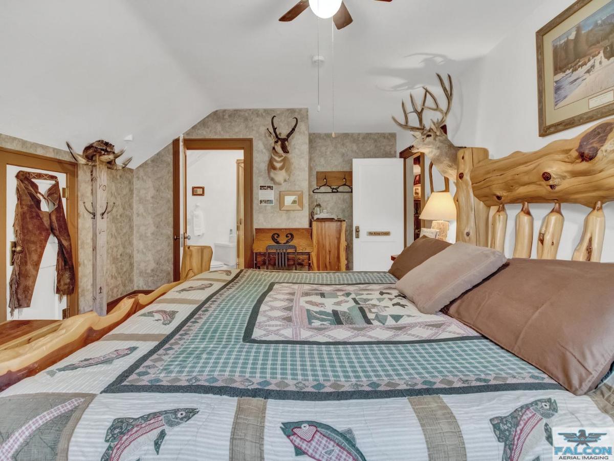 Robins Nest Bed & Breakfast Коди Экстерьер фото