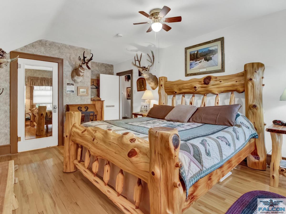 Robins Nest Bed & Breakfast Коди Экстерьер фото